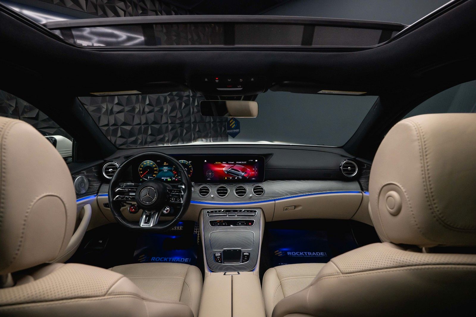 Fahrzeugabbildung Mercedes-Benz E 53 AMG 4Matic+ Facelift Designo *ACC*Pano*360*