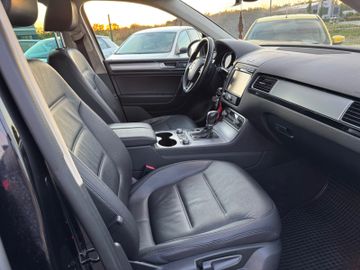 Volkswagen Touareg - 12