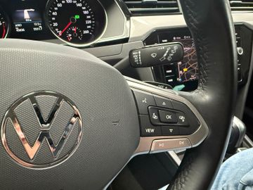 Volkswagen Passat BusinessR.Kamera1.HdCarPlaySHZ V+H