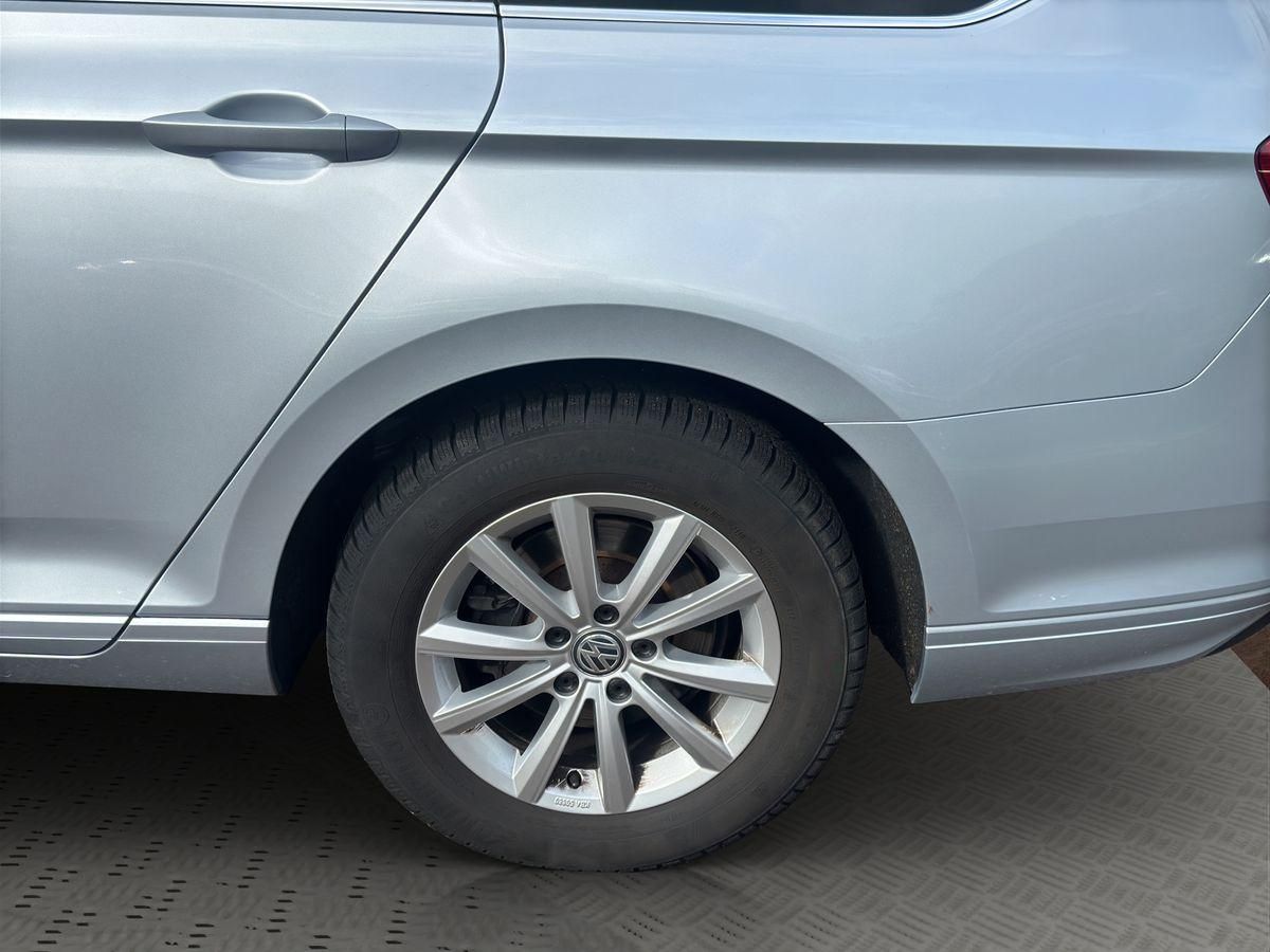 Passat Variant Business 2.0 TDI DSG RFK ACC NAVI