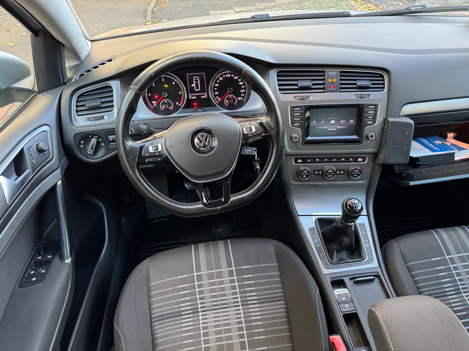 Volkswagen Golf 2015 — photo 14