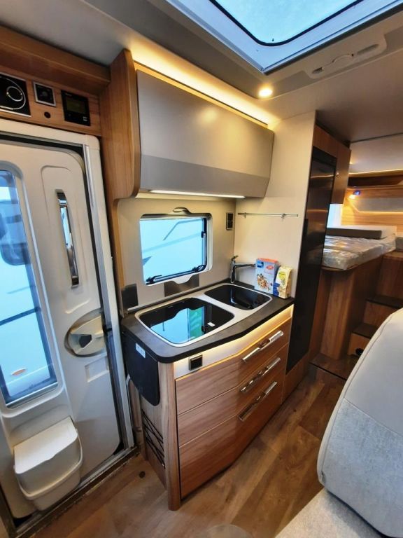 Fahrzeugabbildung HYMER / ERIBA / HYMERCAR Exsis-t 580 Pure Verfüg./Sparen Sie 18.712,- €