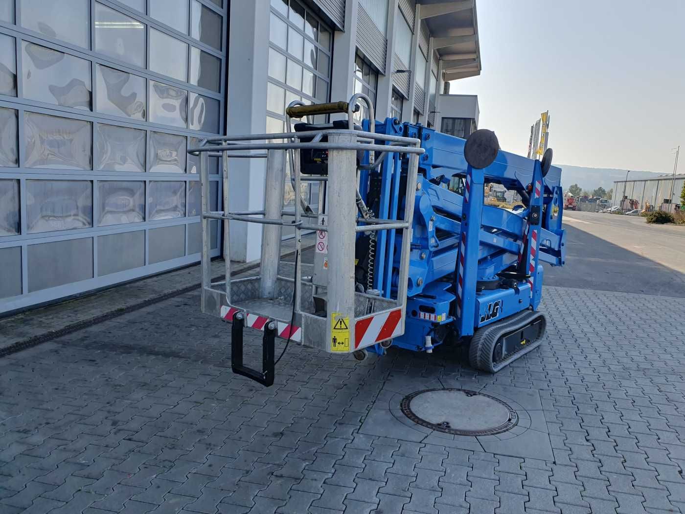 Fahrzeugabbildung JLG X20JP / 20m / Benzin / 650h / 1.600h