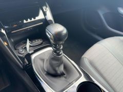 Foto Nummer 19: PEUGEOT 208