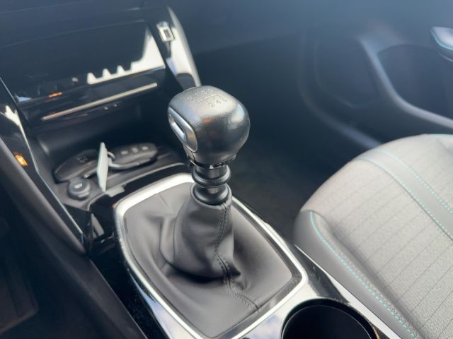 Foto Nummer 19: PEUGEOT 208