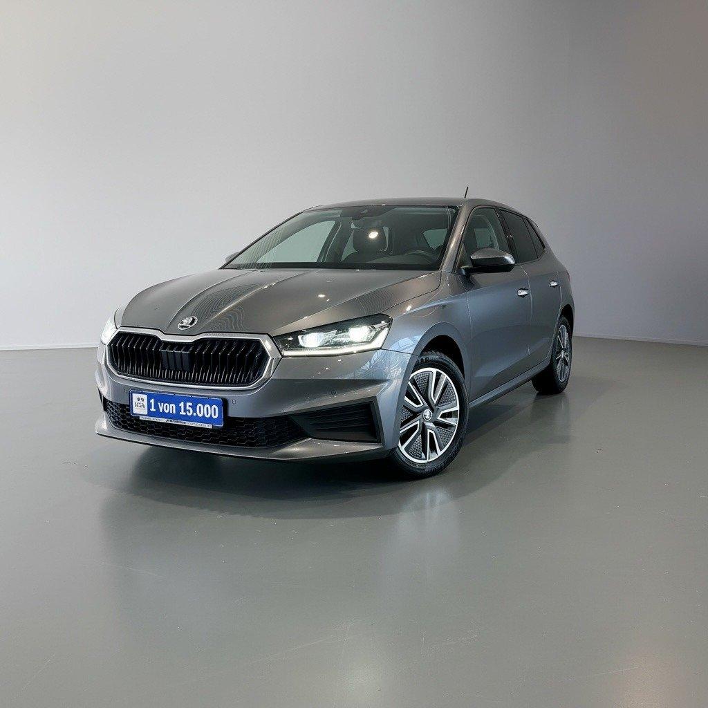 Skoda Fabia 1.0 TSI Tour - Carplay/ LED/ PDC