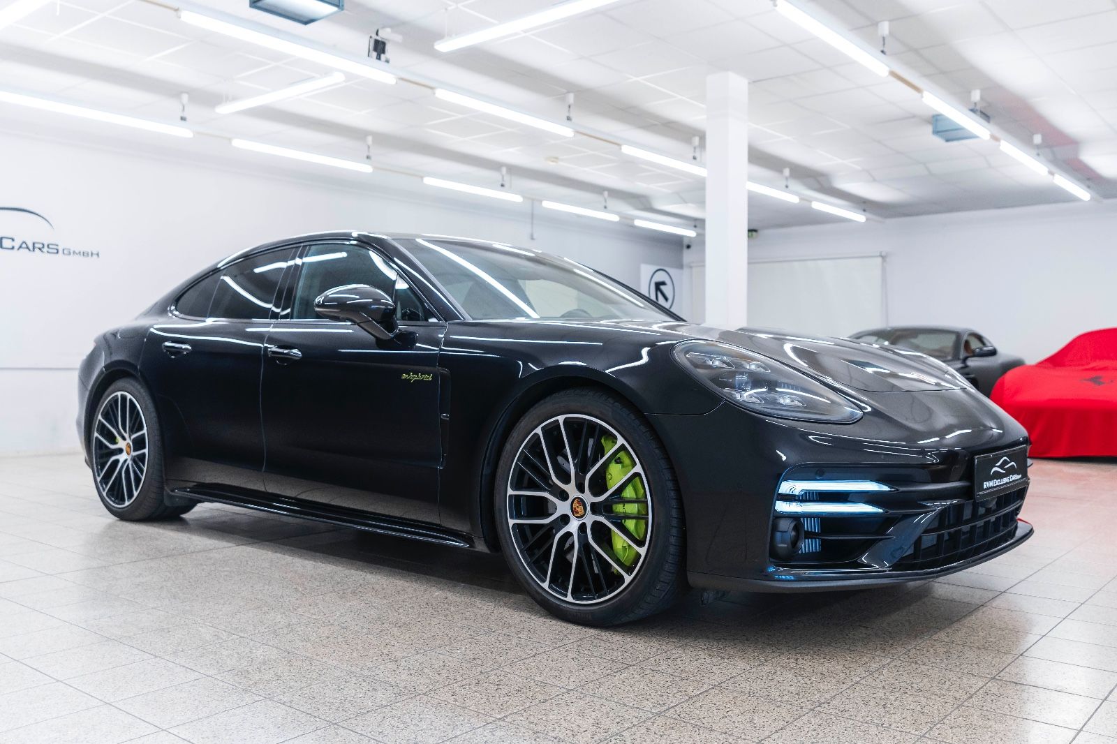 Fahrzeugabbildung Porsche Panamera Turbo S CHRONO LED PDLS PASM ACC PCCB