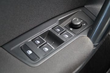 Volkswagen Tiguan2.0TDI Comfortline NAVI-AHK.schwenkbar-PDC