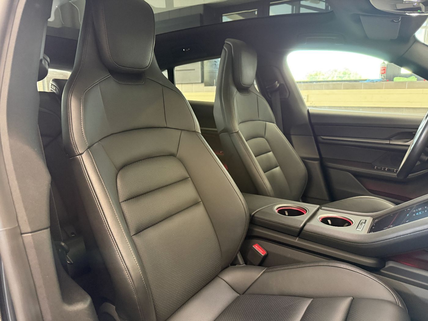 Porsche Taycan 4 Cross Turismo BOSE Panoramadach foto 14