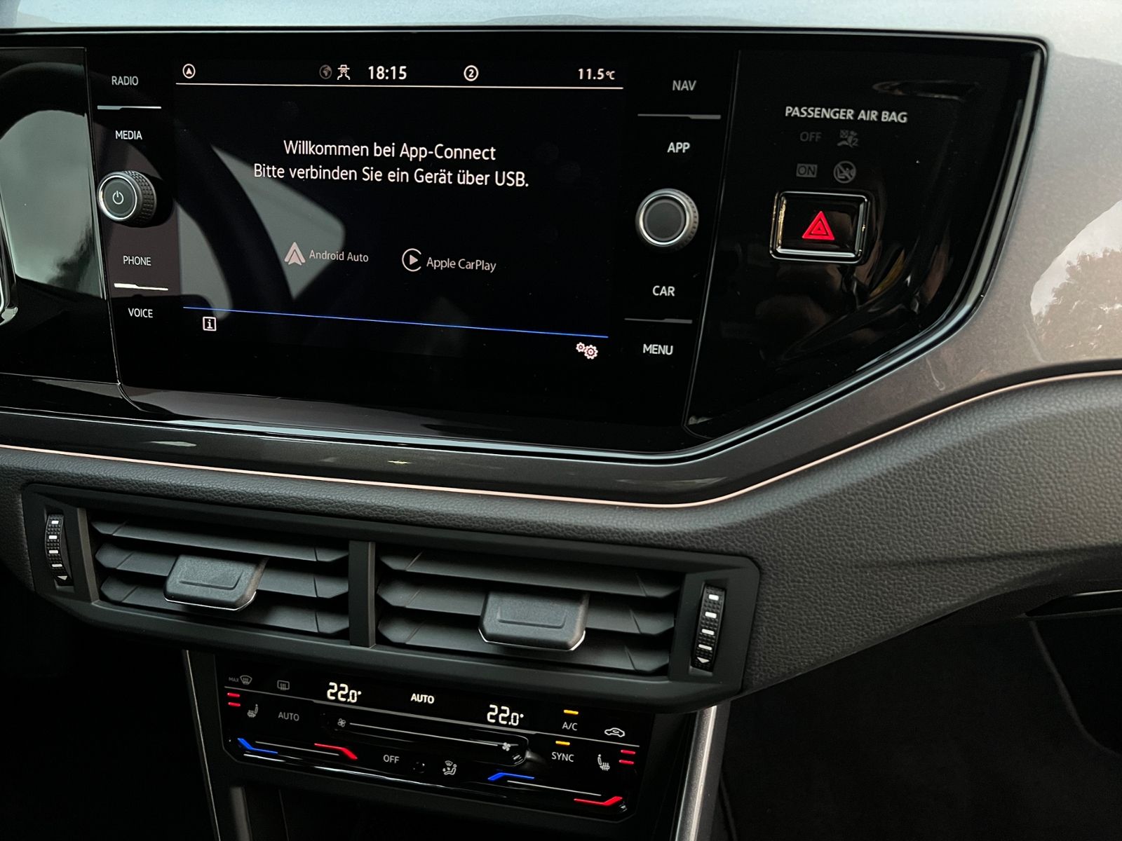 Fahrzeugabbildung Volkswagen Polo Style 1.0 TSI DSG *IQ.Drive-Paket, IQ.Light