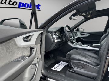 Audi Q7 - 12