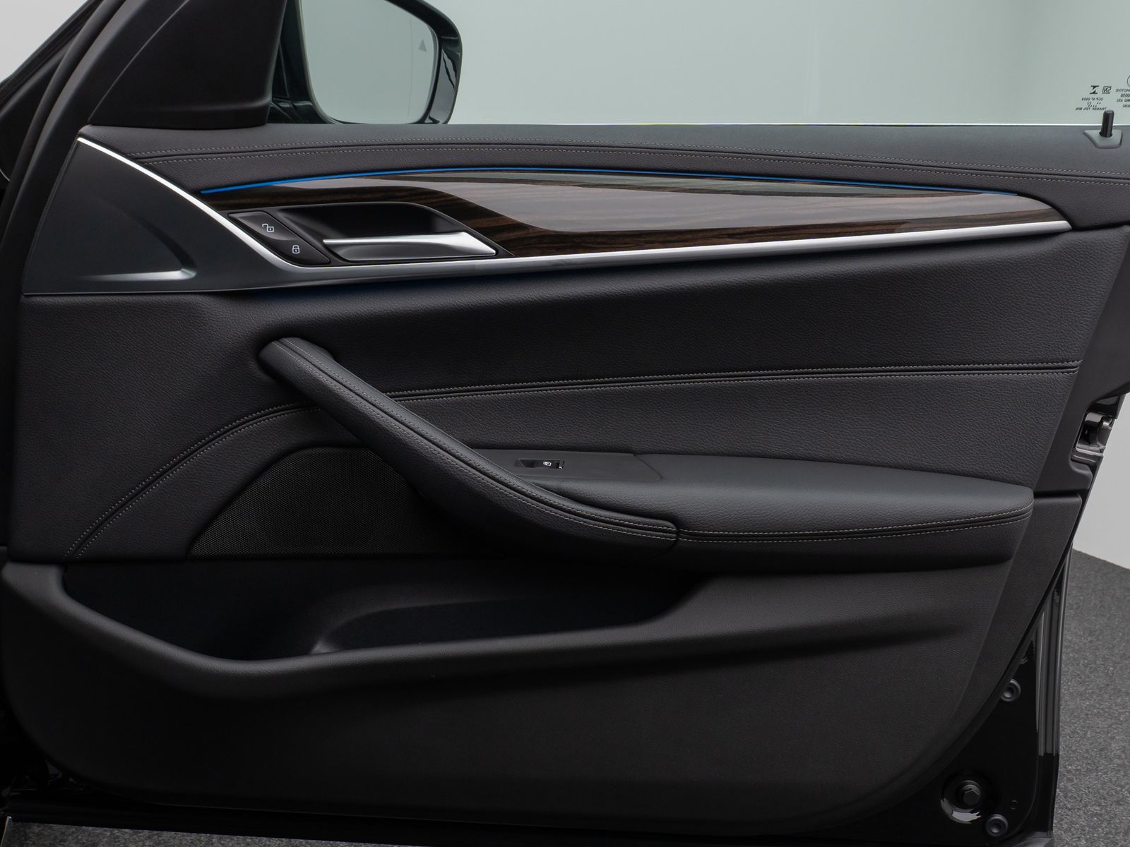 Fahrzeugabbildung BMW 530e Luxury Line Kamera DAB WLAN Alarm Sport AHK