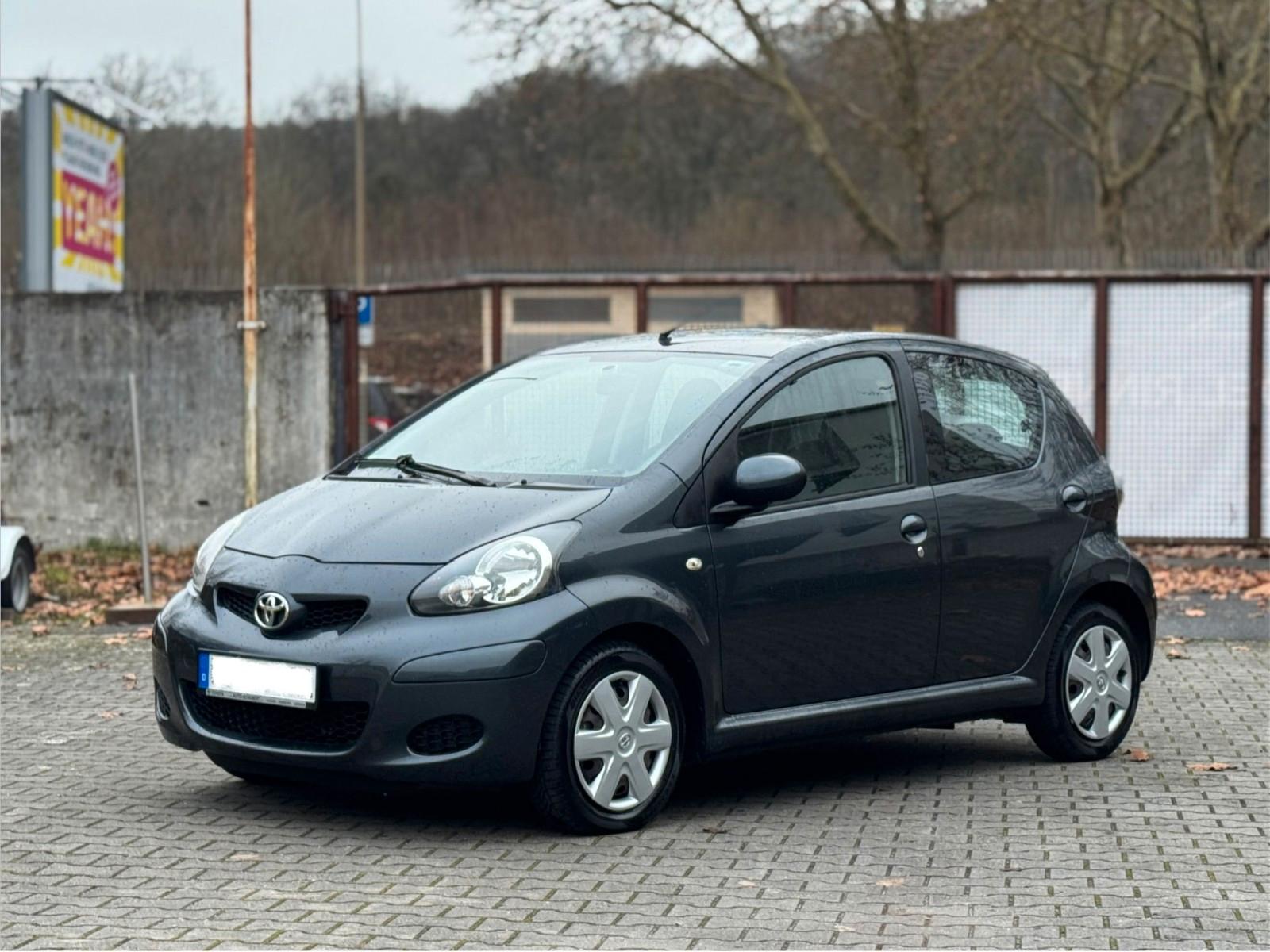 Toyota AYGO Cool 19tkm 1.HAND NEUWERTIG KLIMA TOP TÜV