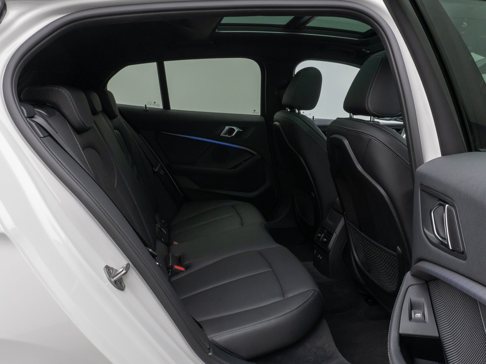 Fahrzeugabbildung BMW 120i M Sport Panoram Kamera DAB HiFi Komfort 19"