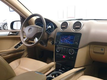 Mercedes ML 350 - 8