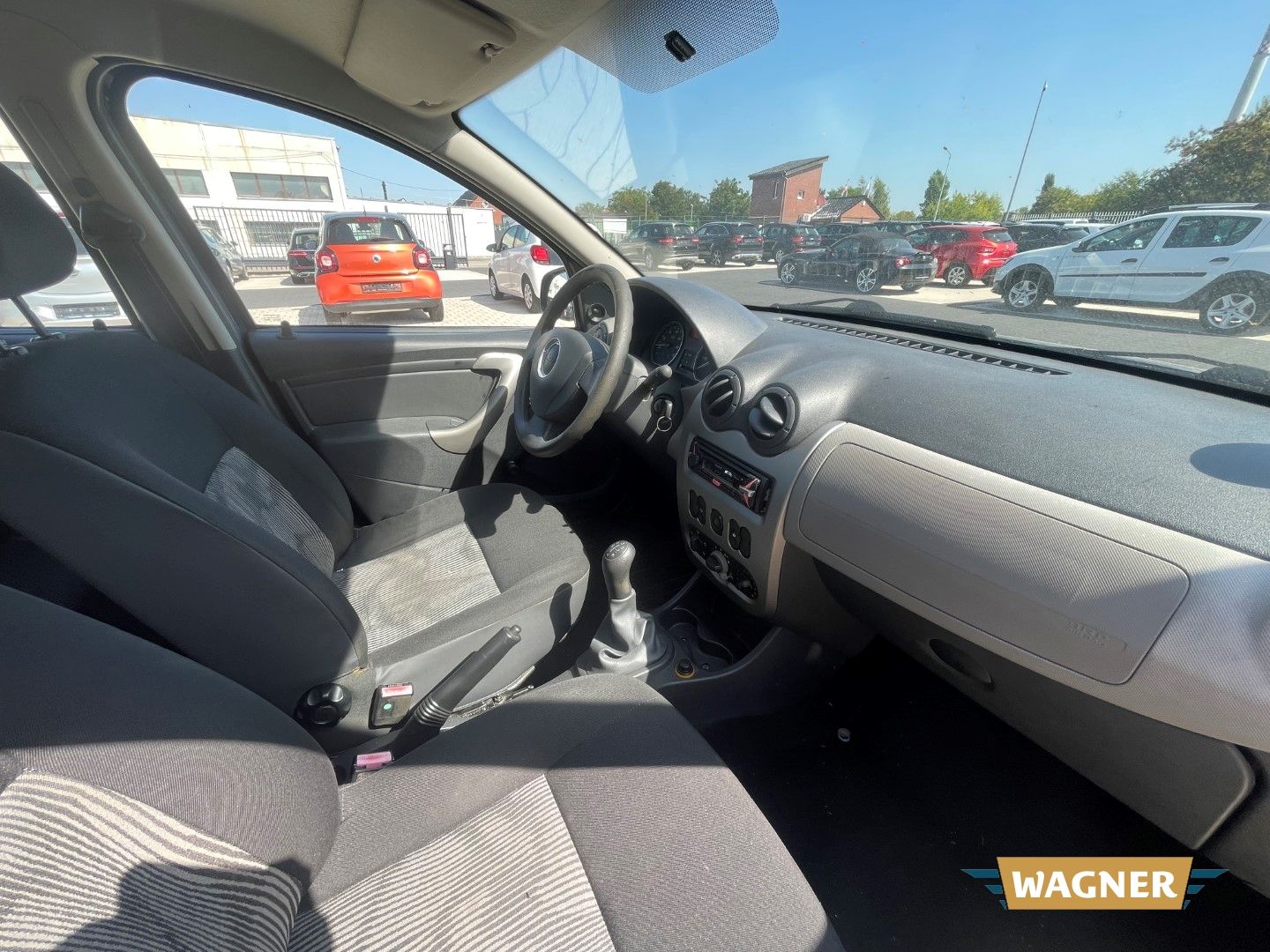 Fahrzeugabbildung Dacia Sandero Ambiance 1.4 MPI wenig Kilometer