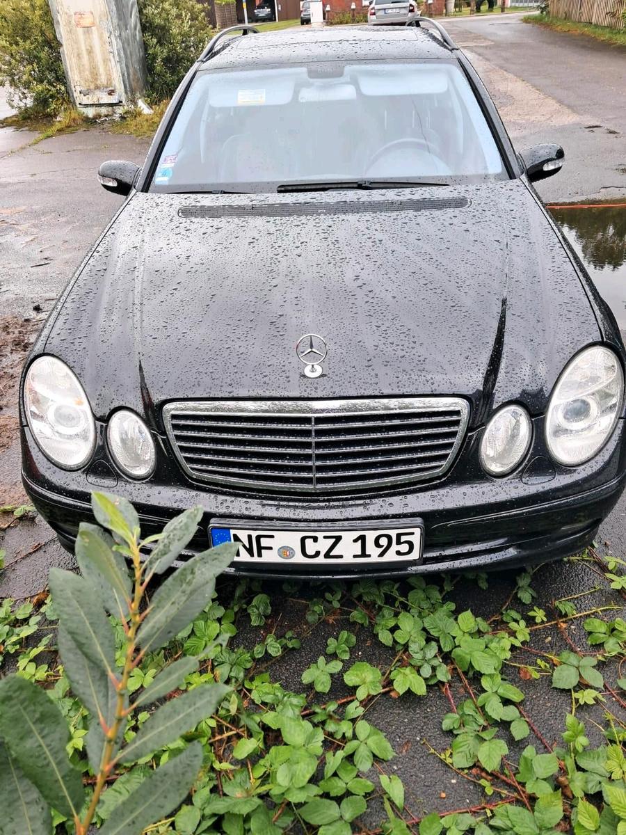 Mercedes-Benz E320 2004 — photo 5