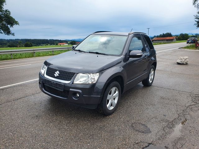 Suzuki Grand Vitara 1.6 Club Tüv Neu