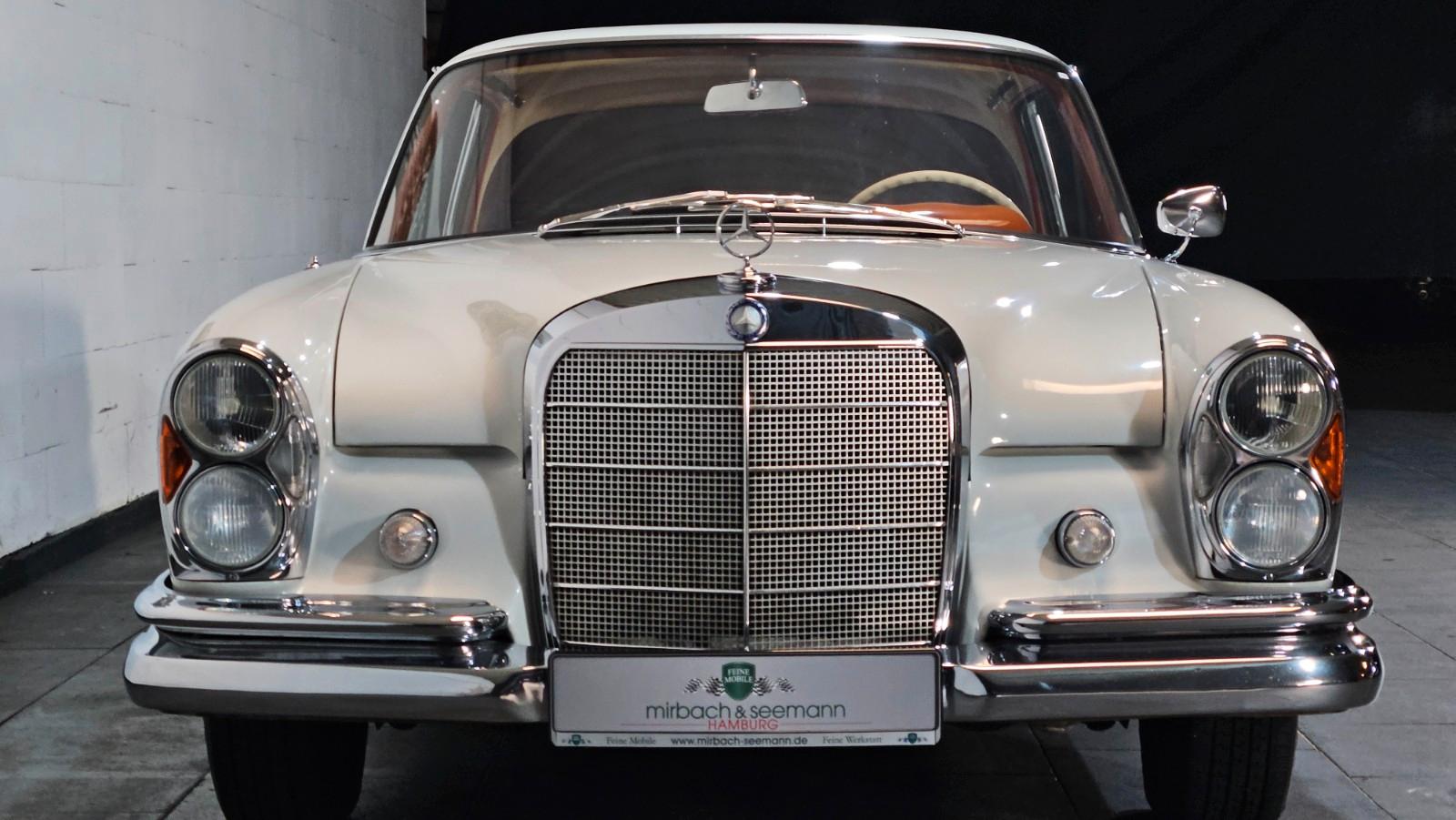 Mercedes-Benz 1. Lack + 2 VORBESITZER! SCHECKHEFT!
