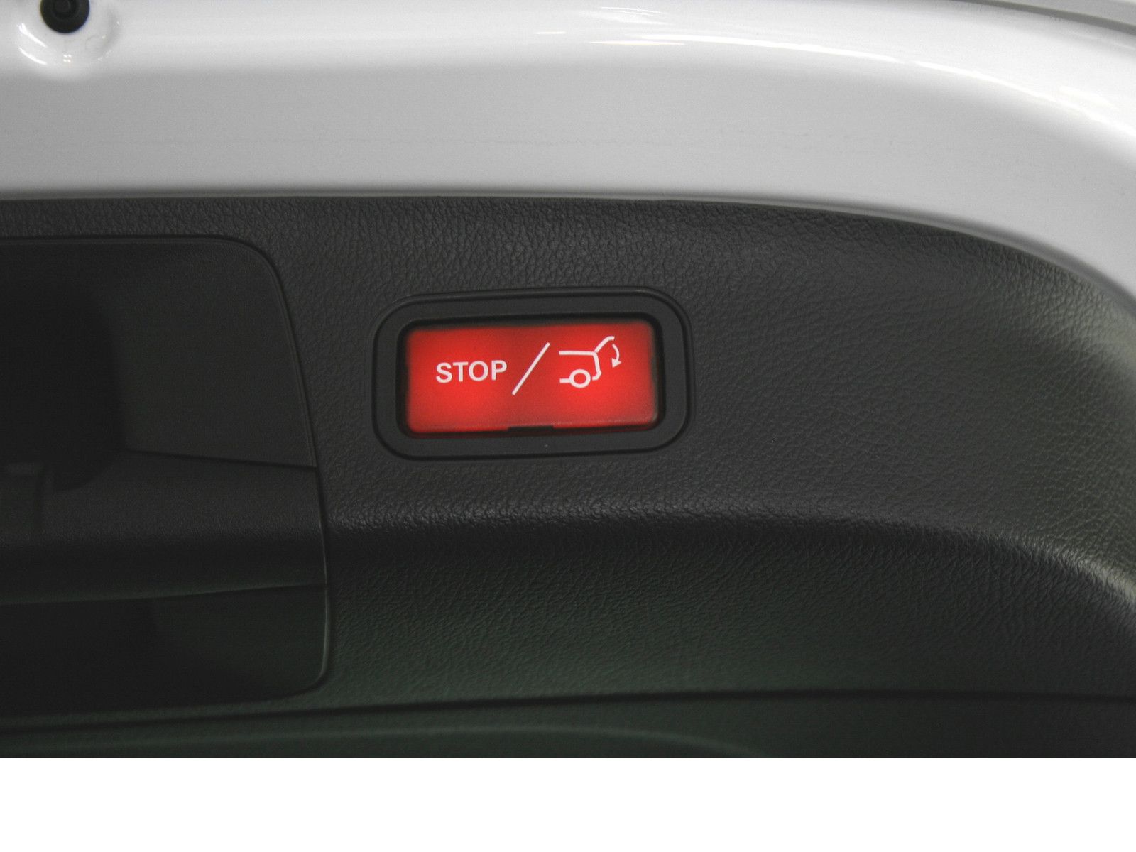 Fahrzeugabbildung Mercedes-Benz GLA 180 Progr. Advanced *Winter-Paket*Kamera