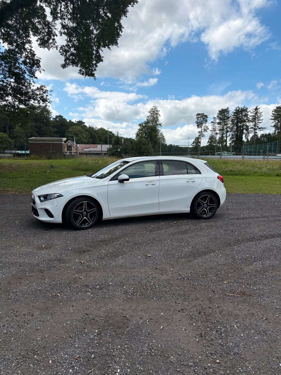 MERCEDES-BENZ A 180 Benzin