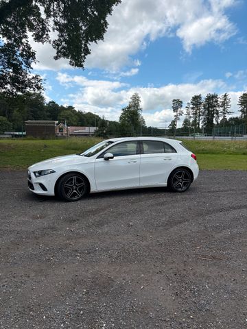 MERCEDES-BENZ A 180 Benzin