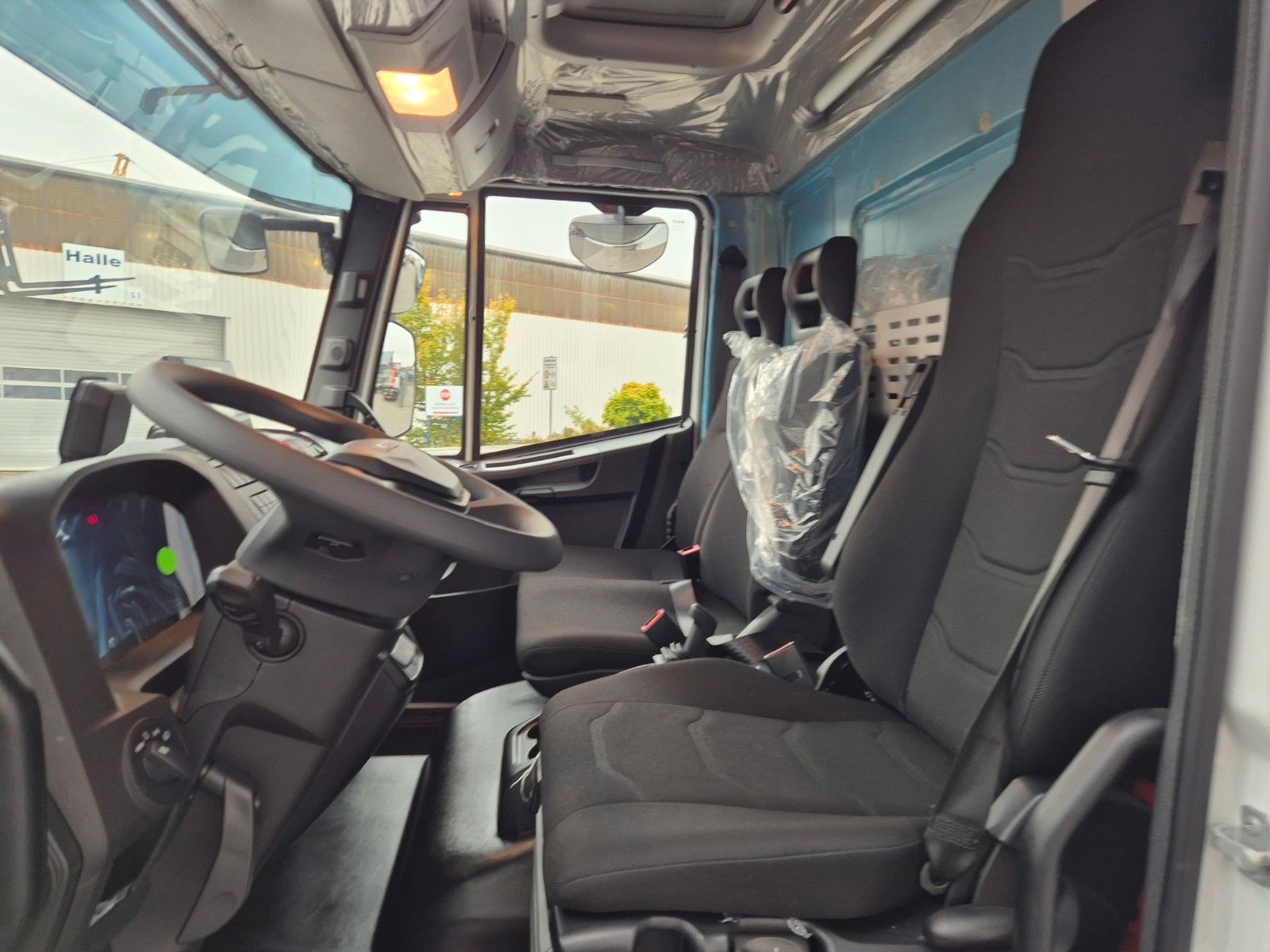 Fahrzeugabbildung Iveco Eurocargo ML75E19/P LBW  Spoiler Klima 3 Sitze