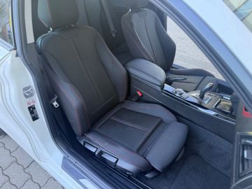 BMW 118 - 10
