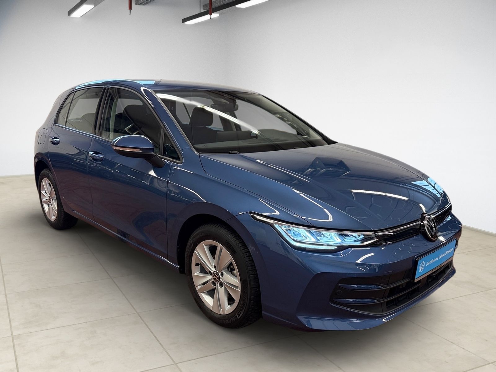 Volkswagen Golf VIII 1.5 TSI Life AHK LED Navi ACC foto 2