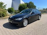 BMW 318i*KLIMAAUT*NAV*PDC*TEMPOMAT* - gebrauchte BMW 318 aus dem Jahr 2008
