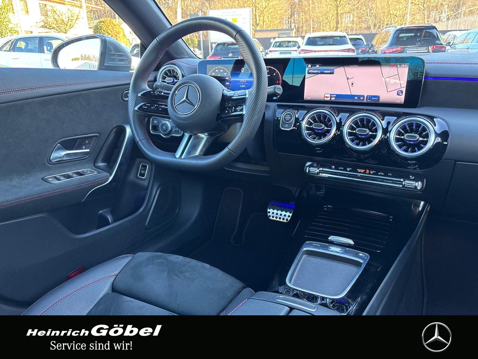 Fahrzeugabbildung Mercedes-Benz CLA 220 d AMG LED WP KLG-KP VZA KAM ABL SHA