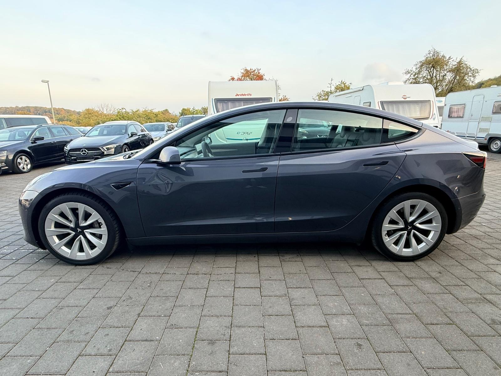 Tesla Model 3 Long Range 441ch 4x4 - 1 ère main - Pompe à chaleur - Camera 360 - Autopilot