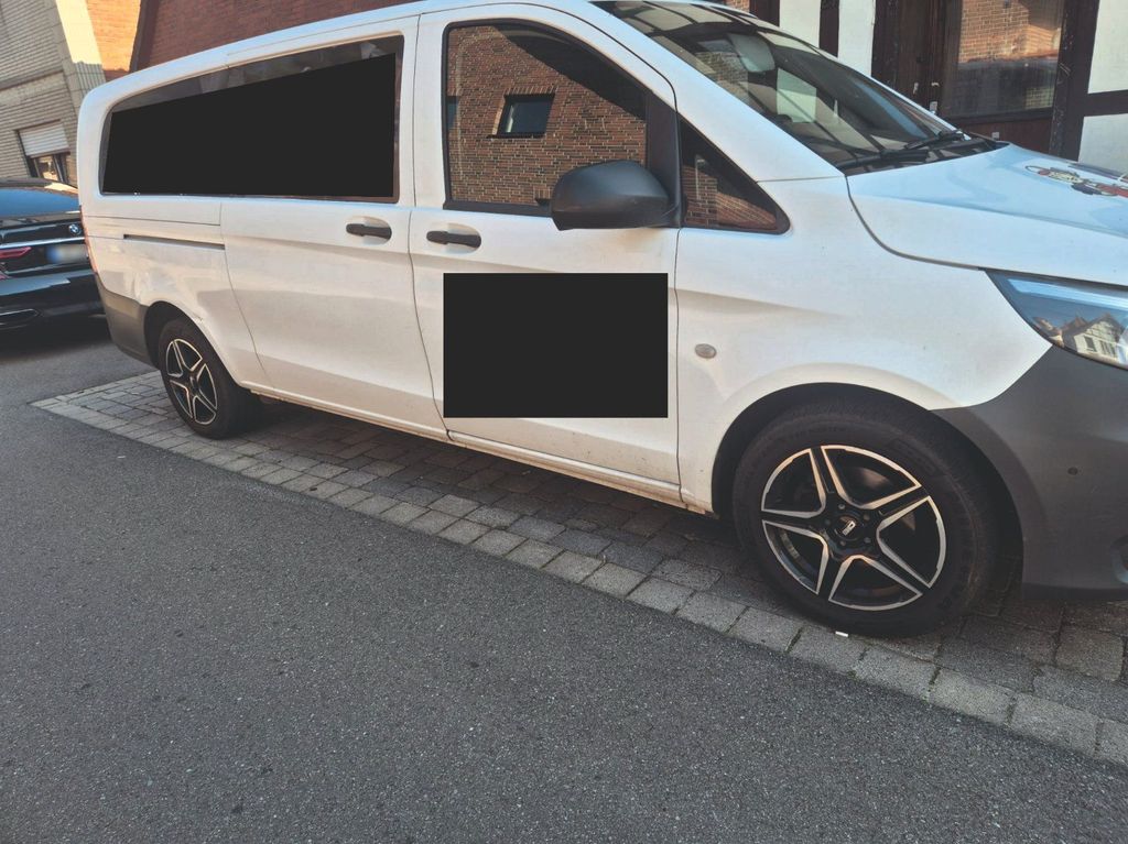 Image of Mercedes-Benz Vito