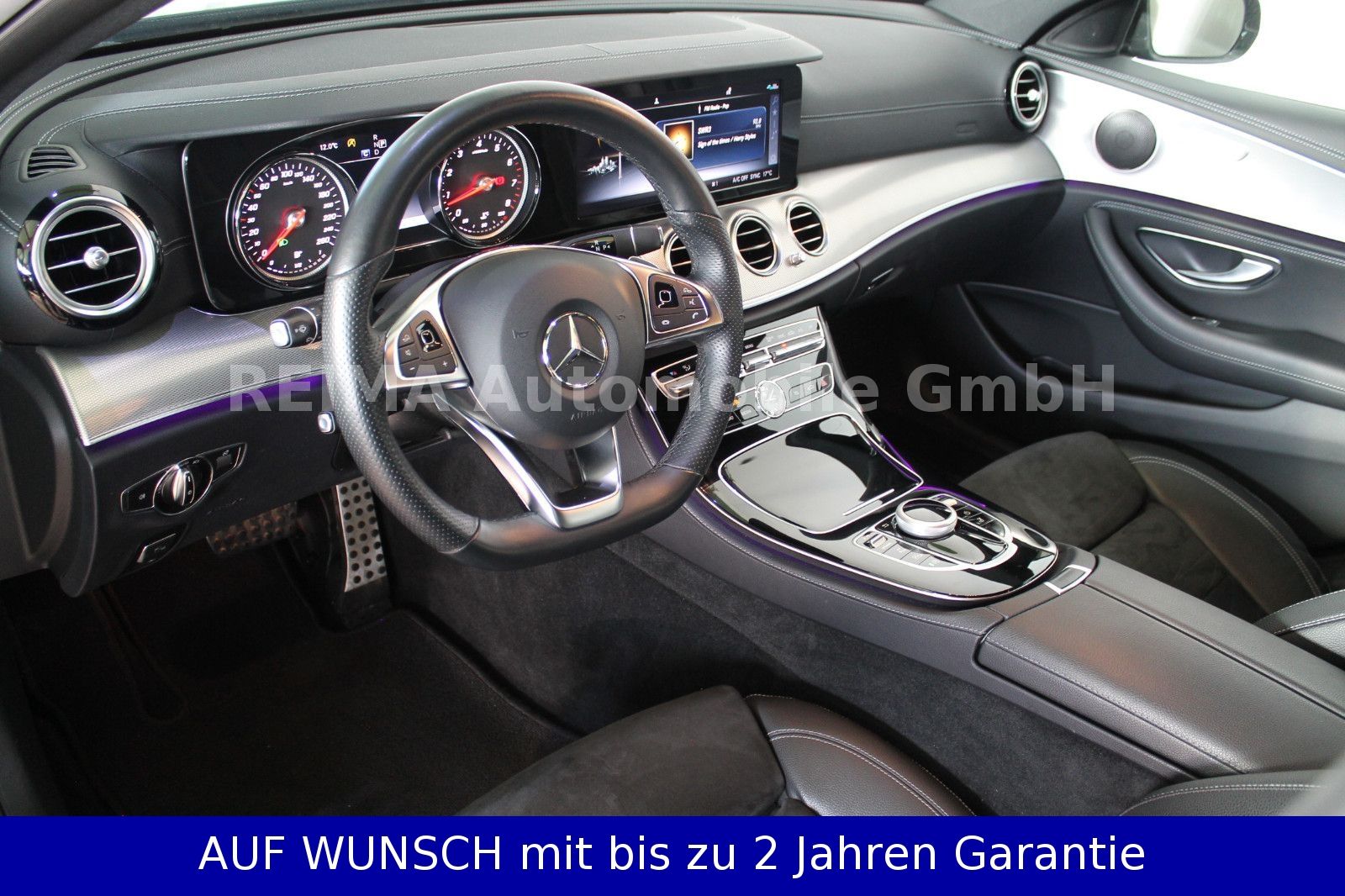 Fahrzeugabbildung Mercedes-Benz E 200 T, AMG-Line, LED Scheinwerfer, AHK