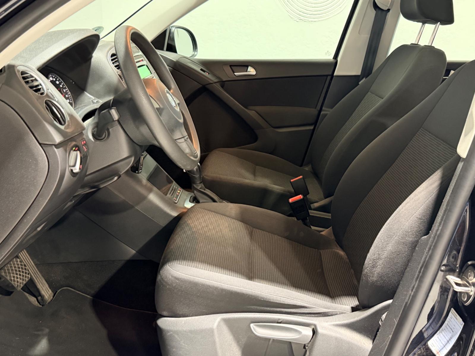 VOLKSWAGEN TIGUAN TRACK & FIELD 2.0 TSI 179ch 4MOTION BVA Toit pano Sièges chauffants Crochet attelage Historique présent - 2EME MAIN