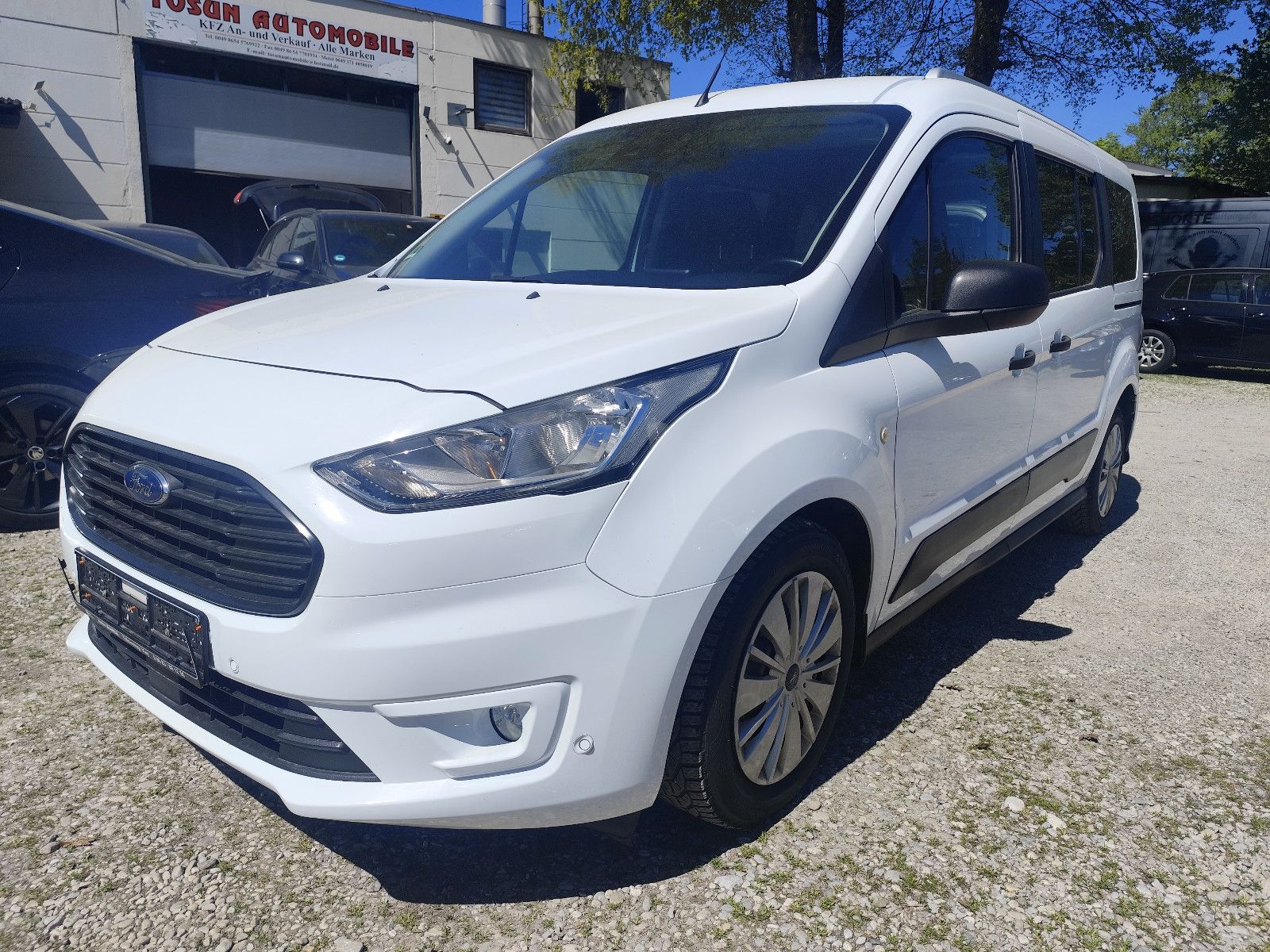 FORD Grand Tourneo