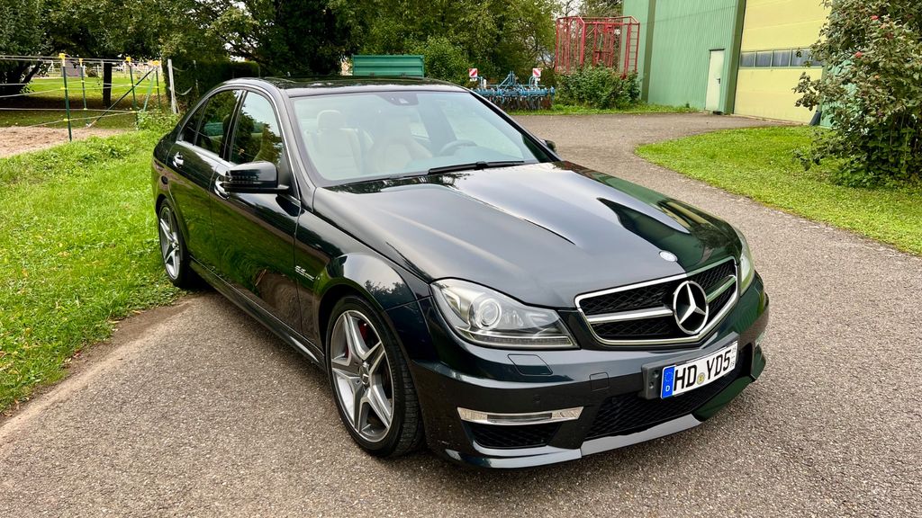 Mercedes-Benz C 63 AMG