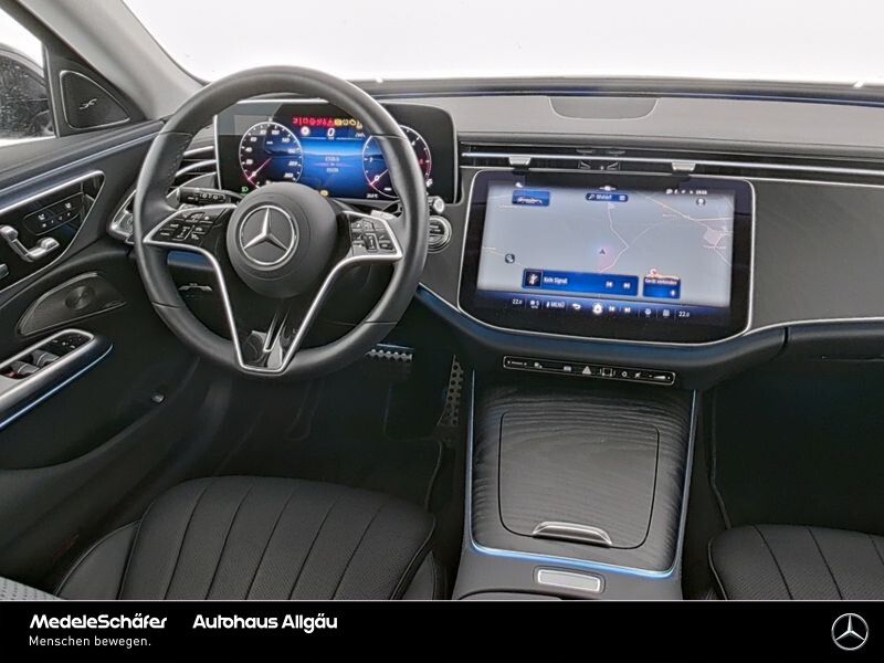 MERCEDES-BENZ E-Class 2025