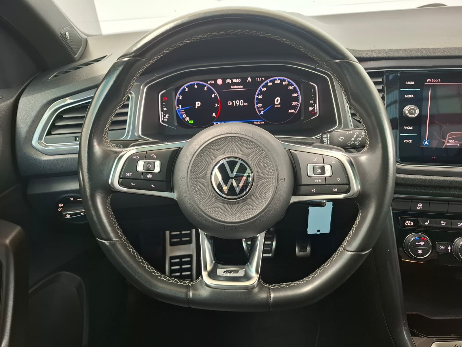 Fahrzeugabbildung Volkswagen T-Roc R-Line 2.0 TSI DSG 4Motion +ACC +DCC +LED