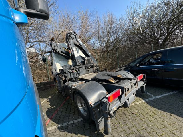 DAF 55,180 mit  Autokran HIAB 111B-3 @Motor schaden