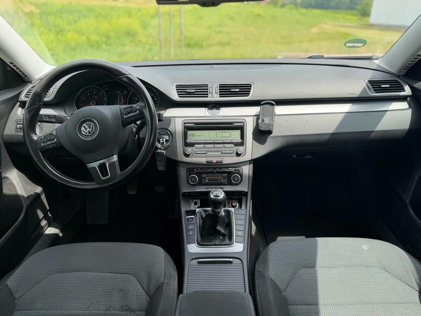 Volkswagen Passat 2011 — двигун 1.390 cm³, 122 HP (90kW)