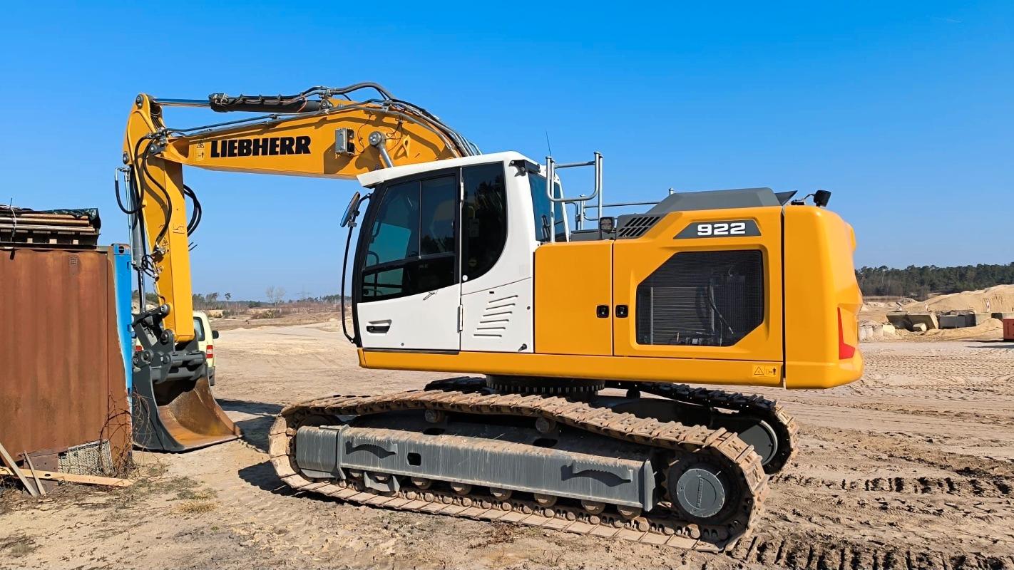 Liebherr R922