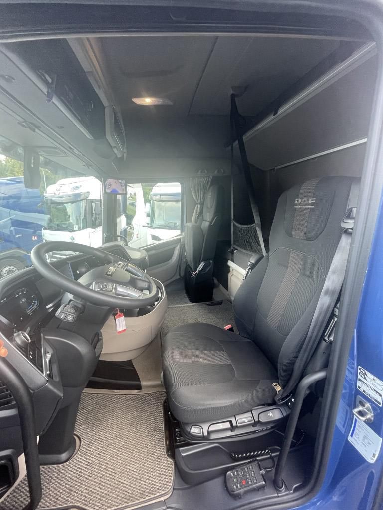 Fahrzeugabbildung DAF FT XG 530