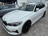 BMW 320d Touring/Navi/Sitzheizung/LED-Scheinwerfer - BMW: Scheinwerfer