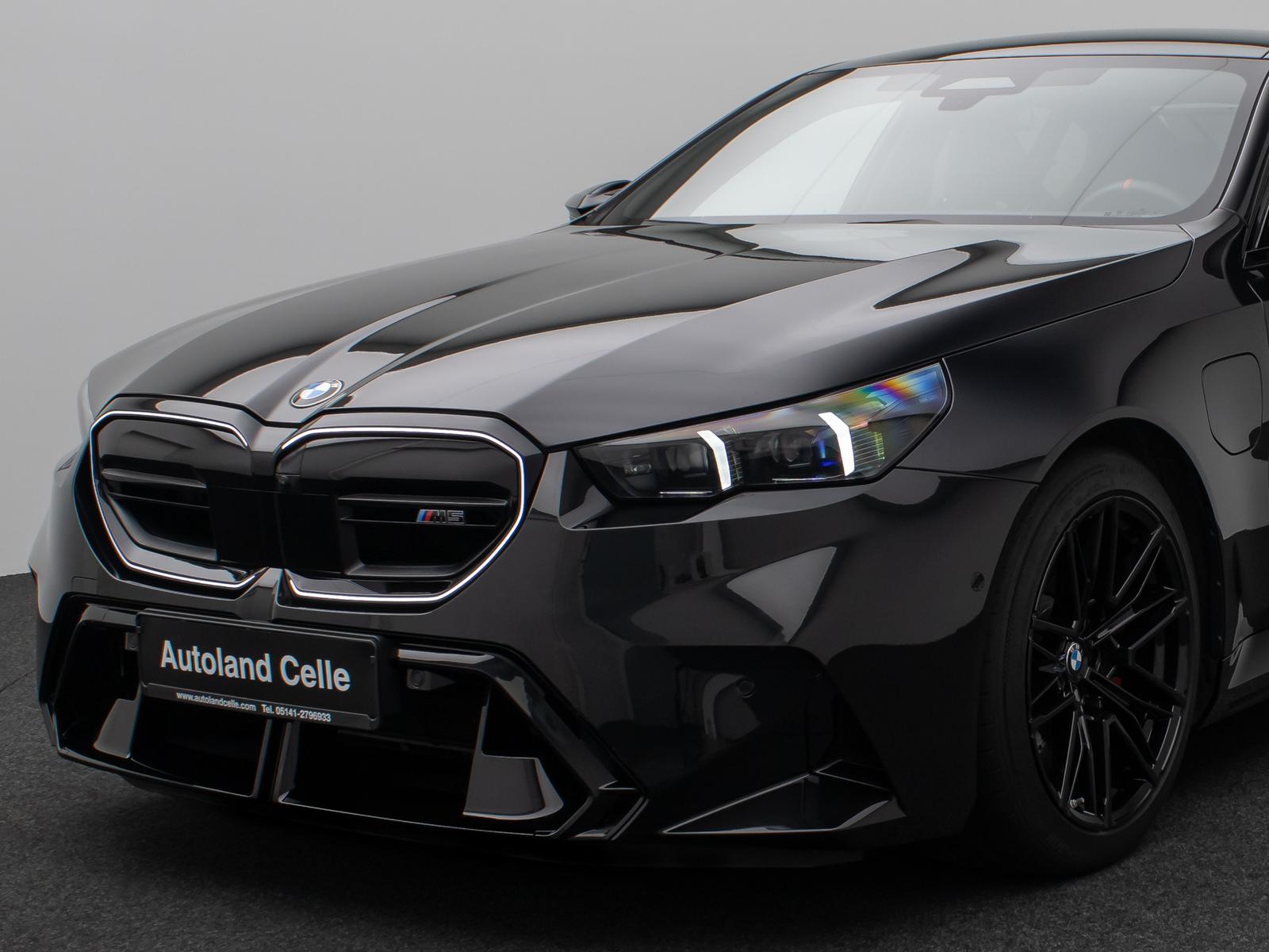 BMW M5 xD Panorama 360°B&W HUD M-Driversp. Komfort 