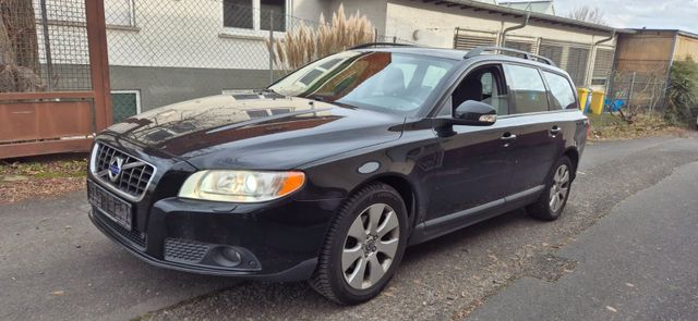 Volvo V70 Kombi/2.0 BENZIN/XENON/10/26