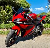 Yamaha YZF-R125 - YAMAHA 2010 YZF R1