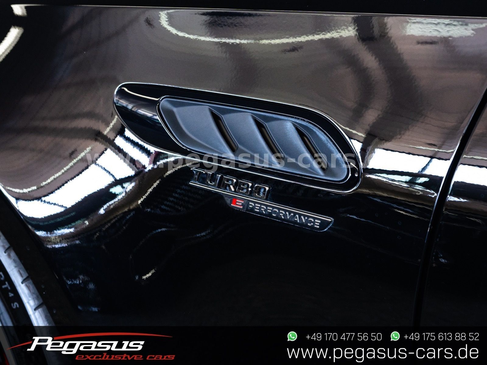 MERCEDES-BENZ C 63 AMG - 15
