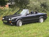 BMW 320/6 E30 Cabriolet in Diamantschwarz