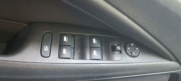 Fahrzeugabbildung Opel Crossland 1.2 Turbo Elegance
